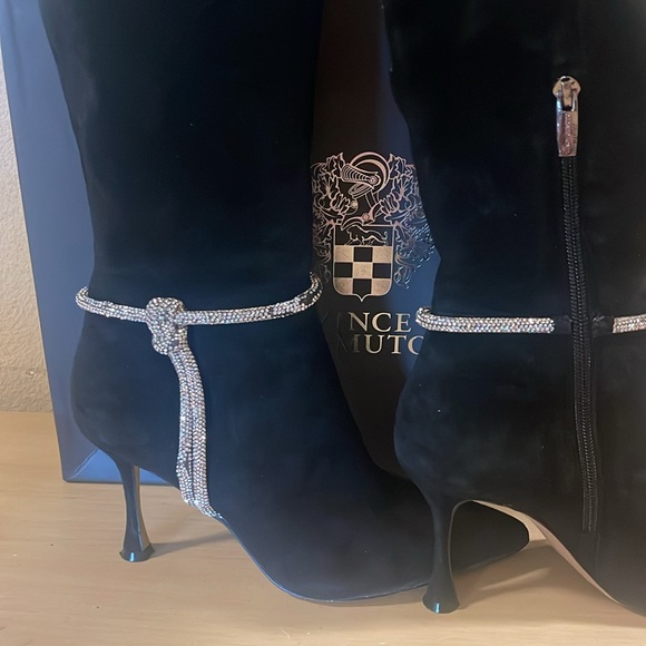 Vince Camuto suede heel boots rhinestones Carlyma sz 8.5 FINAL - Picture 17 of 17